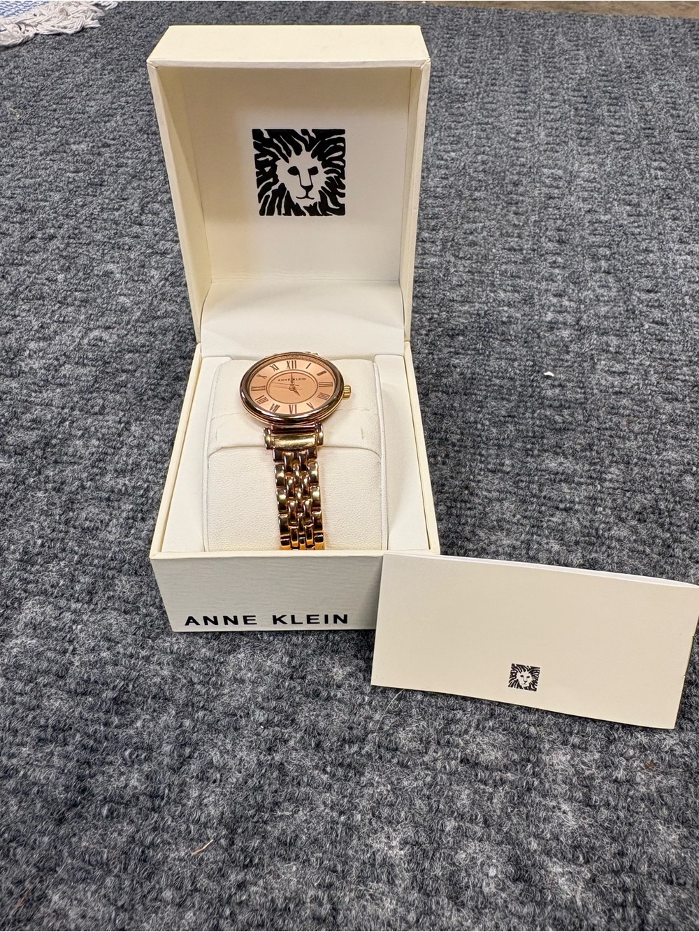 Anne Klein Rose Gold Tone Women's Bracelet Watch needs Battery